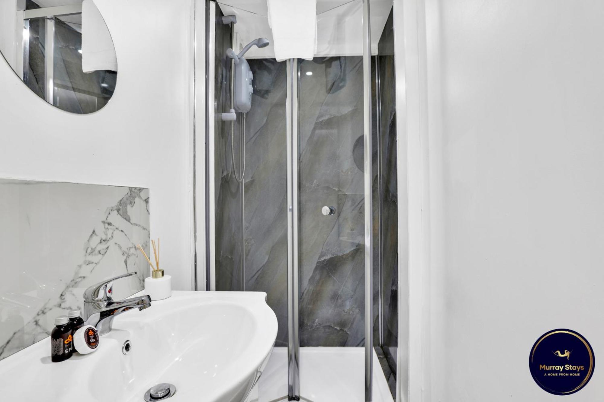 One Bedroom Short Term & Flexible Renting Shoreditch With Free Wi-fi * Londra